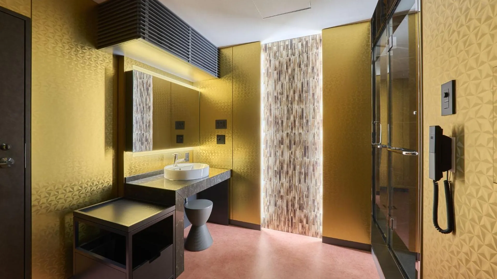 Villa Fontaine Grand Osaka Umeda Hotel